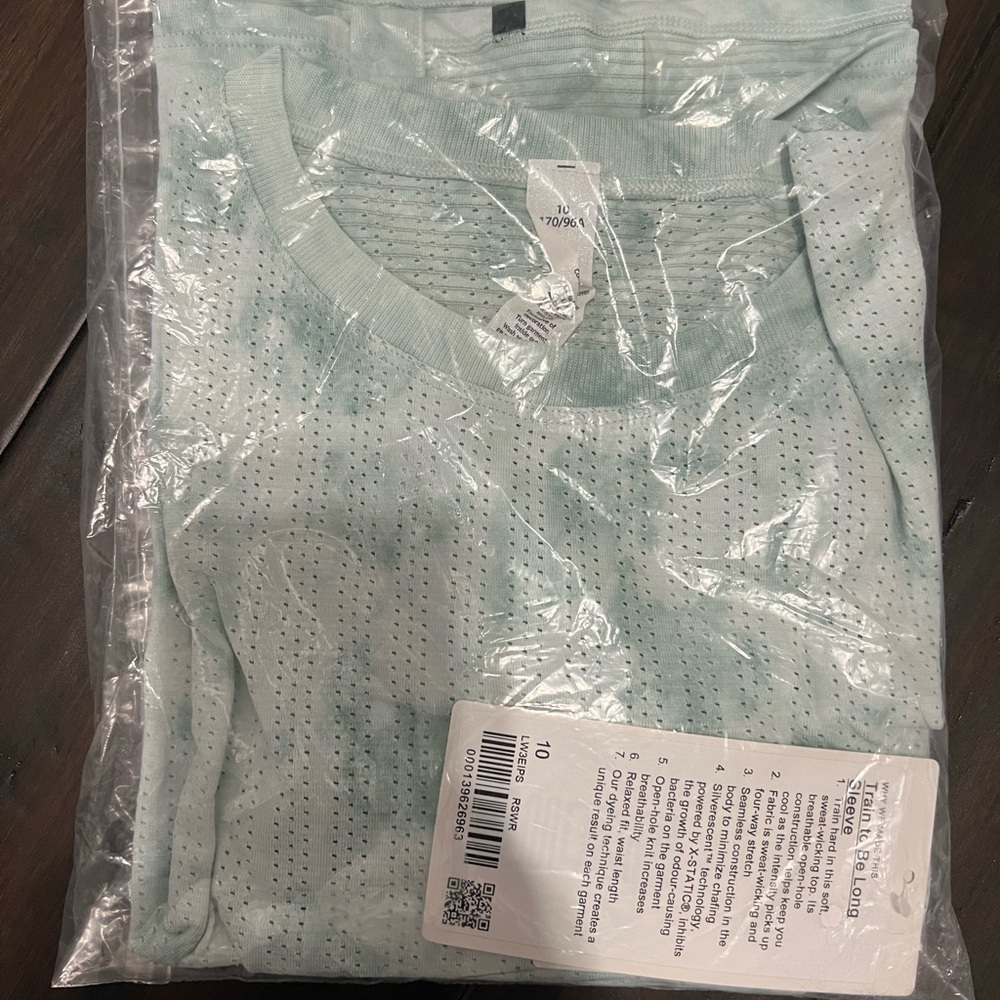 NWT lululemon Train to be Long sleeve tie dye green/white Top- RSWR/LW3EIPD - Picture 11 of 12